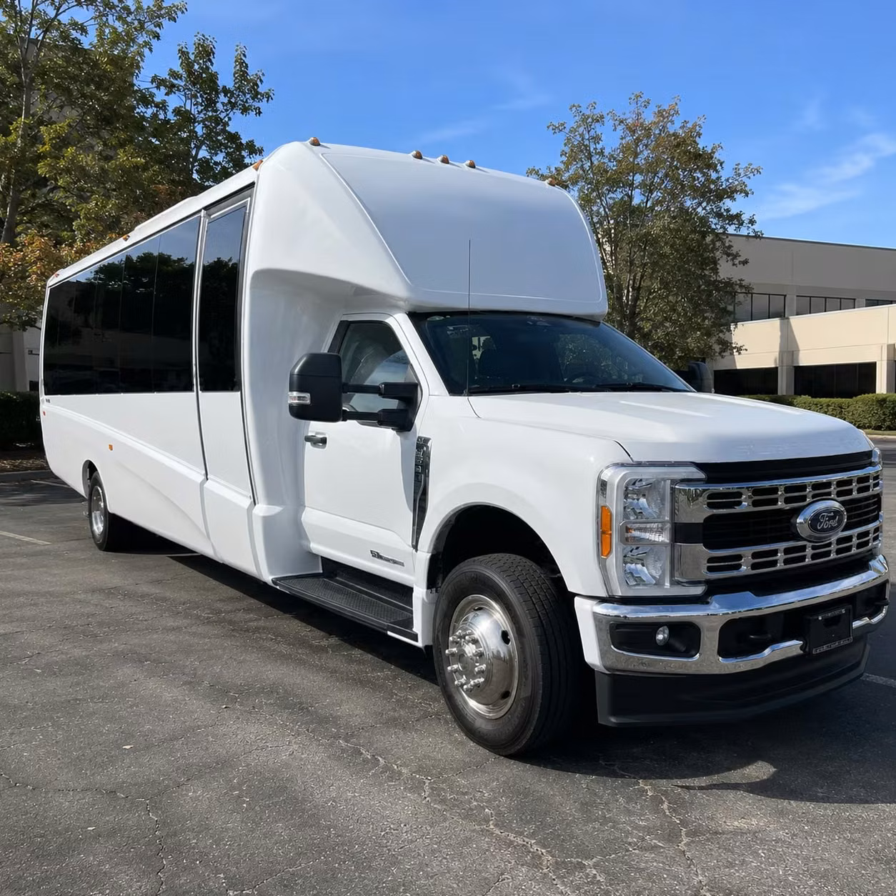 15 passenger minibus